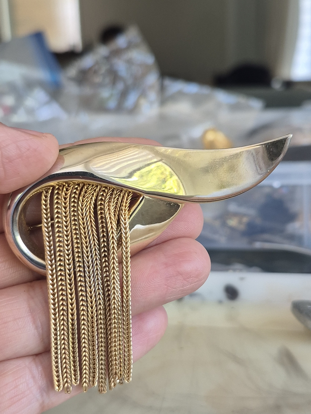 Gold Sculptural Tassel Brooch - Picture 4 of 4